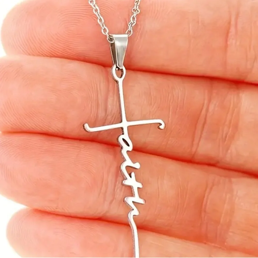 Zinc Alloy Cross Pendant Necklace